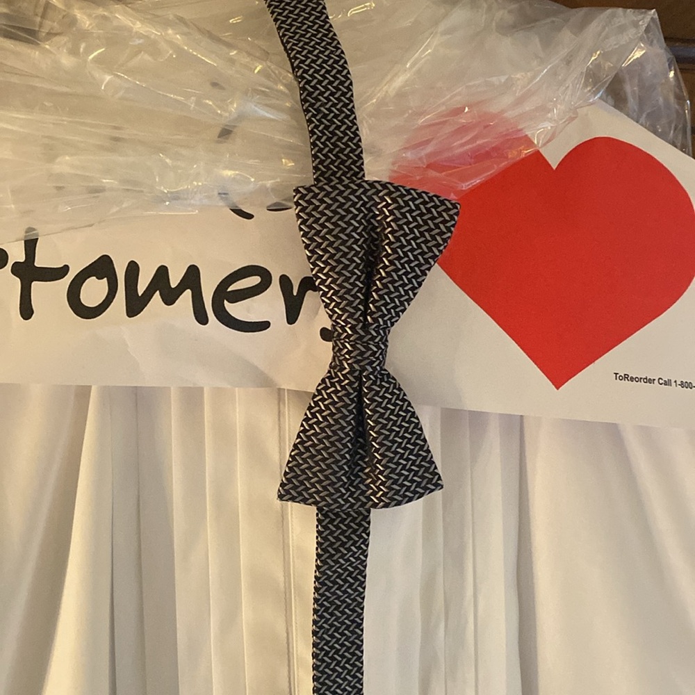 Men’s tuxedo shirt just dry cleaned - Picture 2 of 3